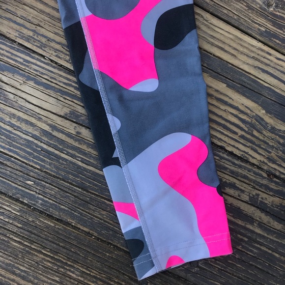 Nike Camp Crop Leggings - Picture 3 of 7